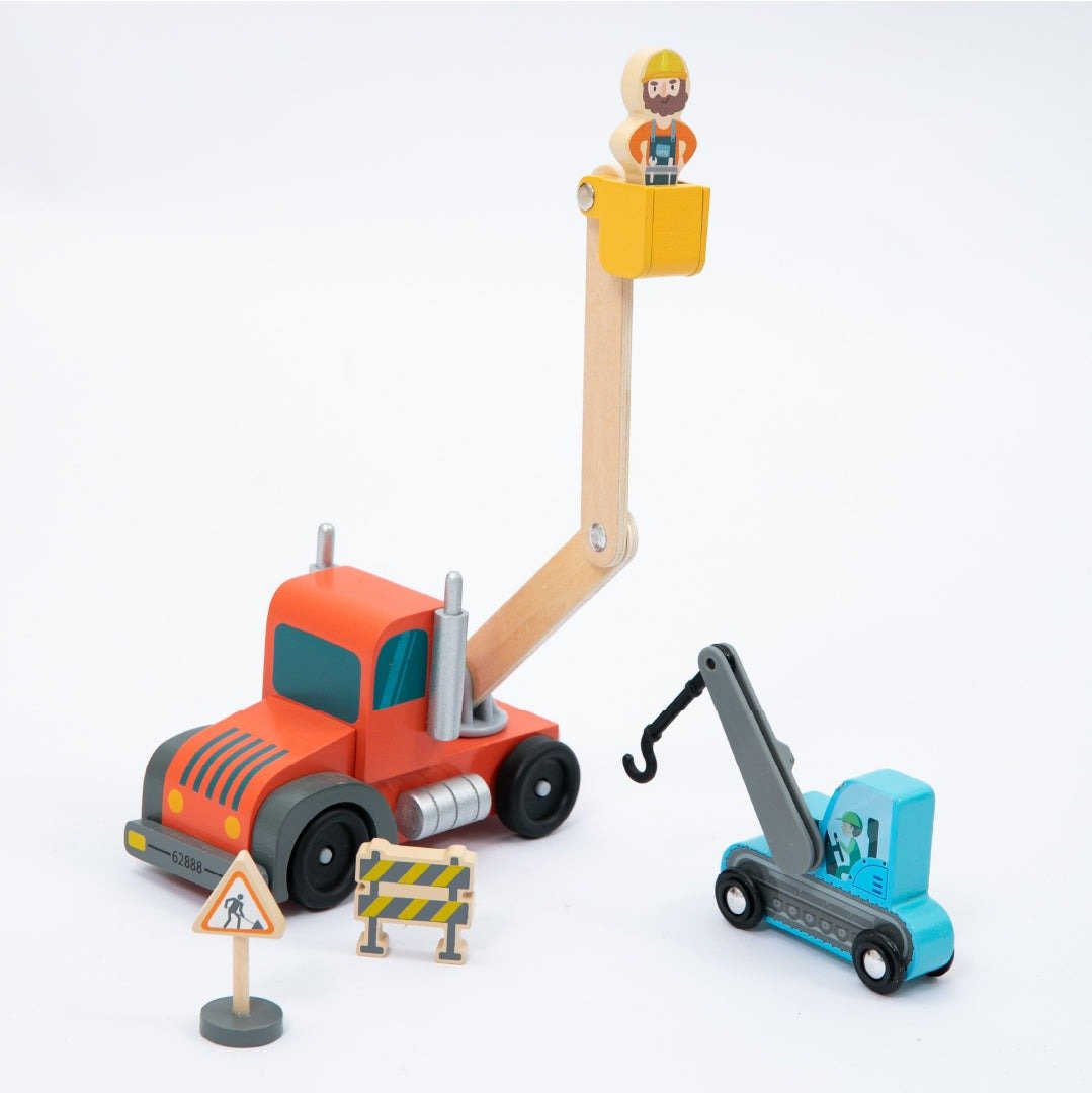 Construction site vehicles carrier - MyLittleTales