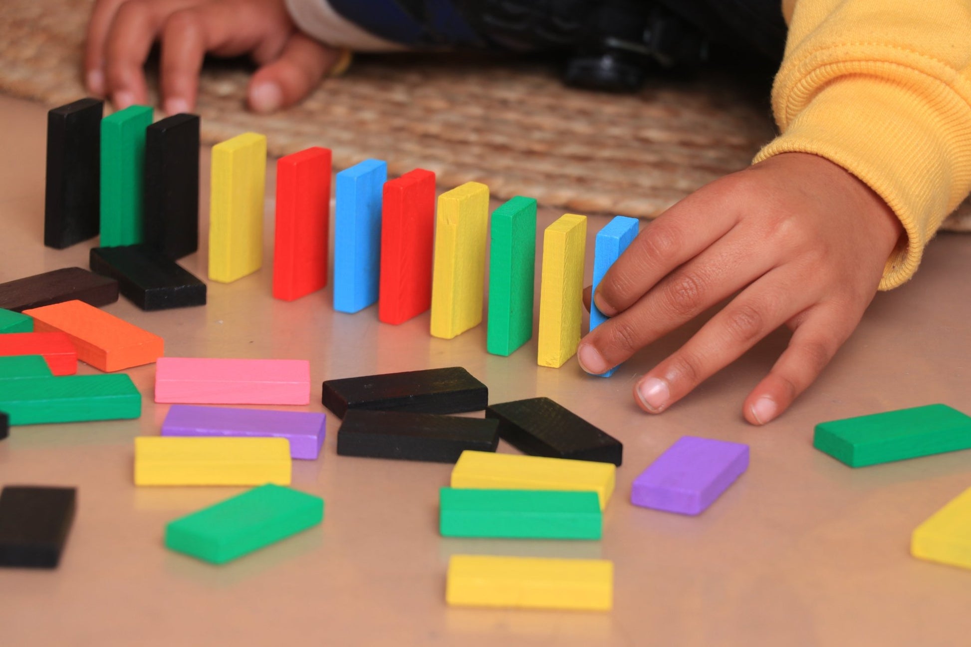 Wooden colorful Domino game with 100 pieces - MyLittleTales