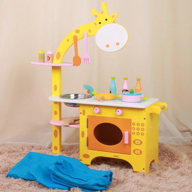 Wooden Giraffe Kitchen - MyLittleTales